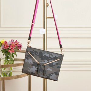 Stella & Dot Lady Boss Crossbody